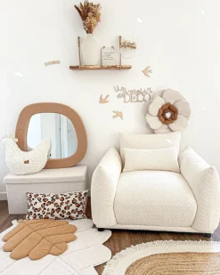 Beliani Specchio EPIRY 79 cm 80 cm Bouclé chiaro Marrone