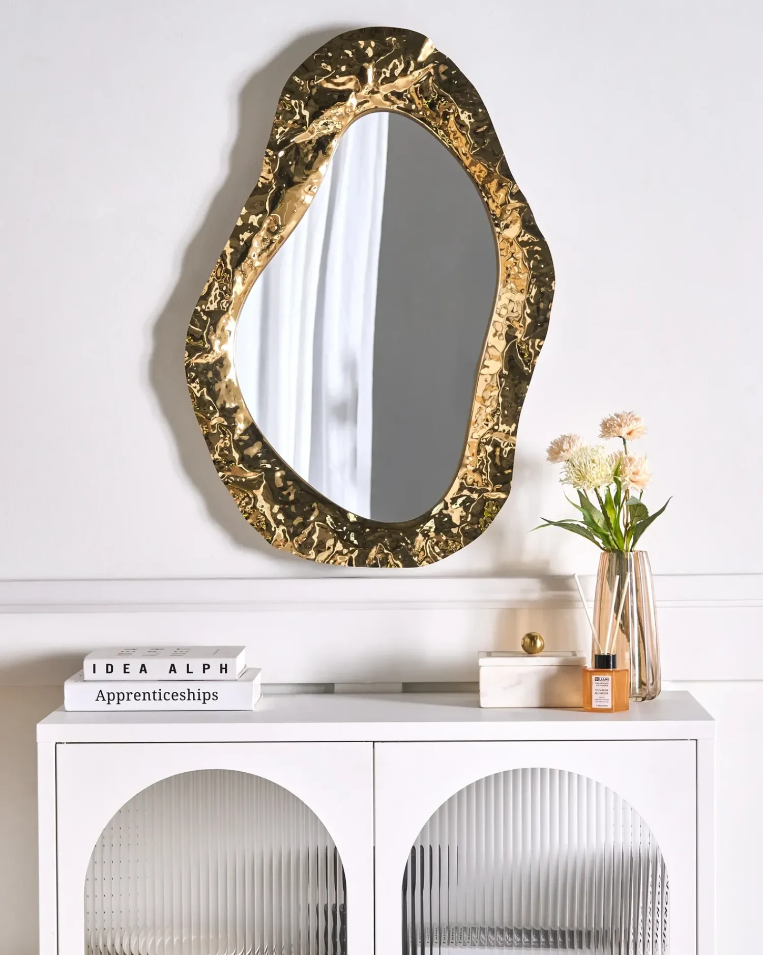 Beliani Specchio JOSSIGNY 52 cm 79 cm Oro