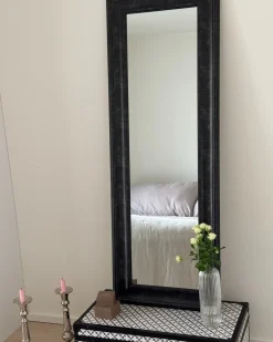 Sale Beliani Specchio LUNEL 51 cm Nero