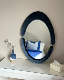 Beliani Specchio MASSAY 53 cm 90 cm Velluto scuro Blu
