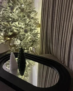 Sale Beliani Specchio MASSILLY 43 cm 69 cm Nero
