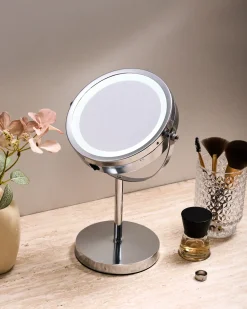 Sale Beliani Specchio per make-up LED VERDUN Argento