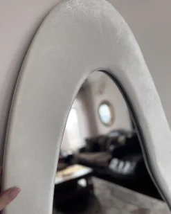 Best Beliani Specchio REIGNY 57 cm 160 cm Velluto Bianco