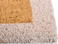 Hot Beliani Tappetino da Ingresso BUHI Naturale 45 x 75 cm Testo Fibra di Cocco Beige Naturale Nero