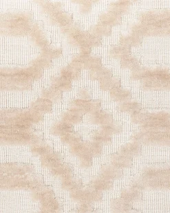 Beliani Tappeto ADATEPE 140 x 200 cm Viscosa Beige