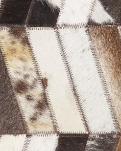 Hot Beliani Tappeto AKYELE Marrone Pelle naturale Bianco Marrone Multicolore