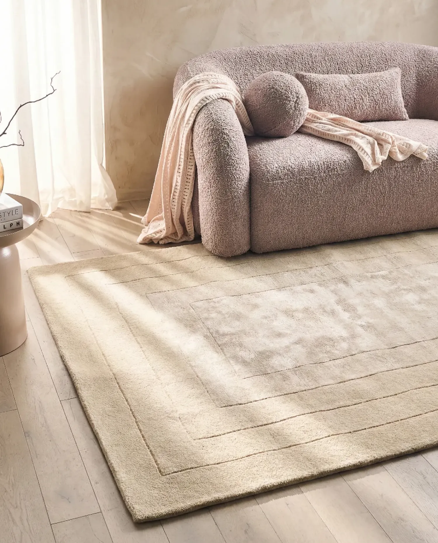 Clearance Beliani Tappeto AMADO 160 x 230 cm Viscosa Beige