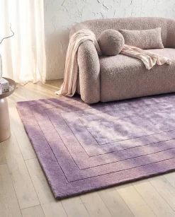 Clearance Beliani Tappeto AMADO 160 x 230 cm Viscosa Viola