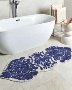 Clearance Beliani Tappeto da bagno CANBAR Blu marino 150 x 60 cm Cotone Bianco Blu