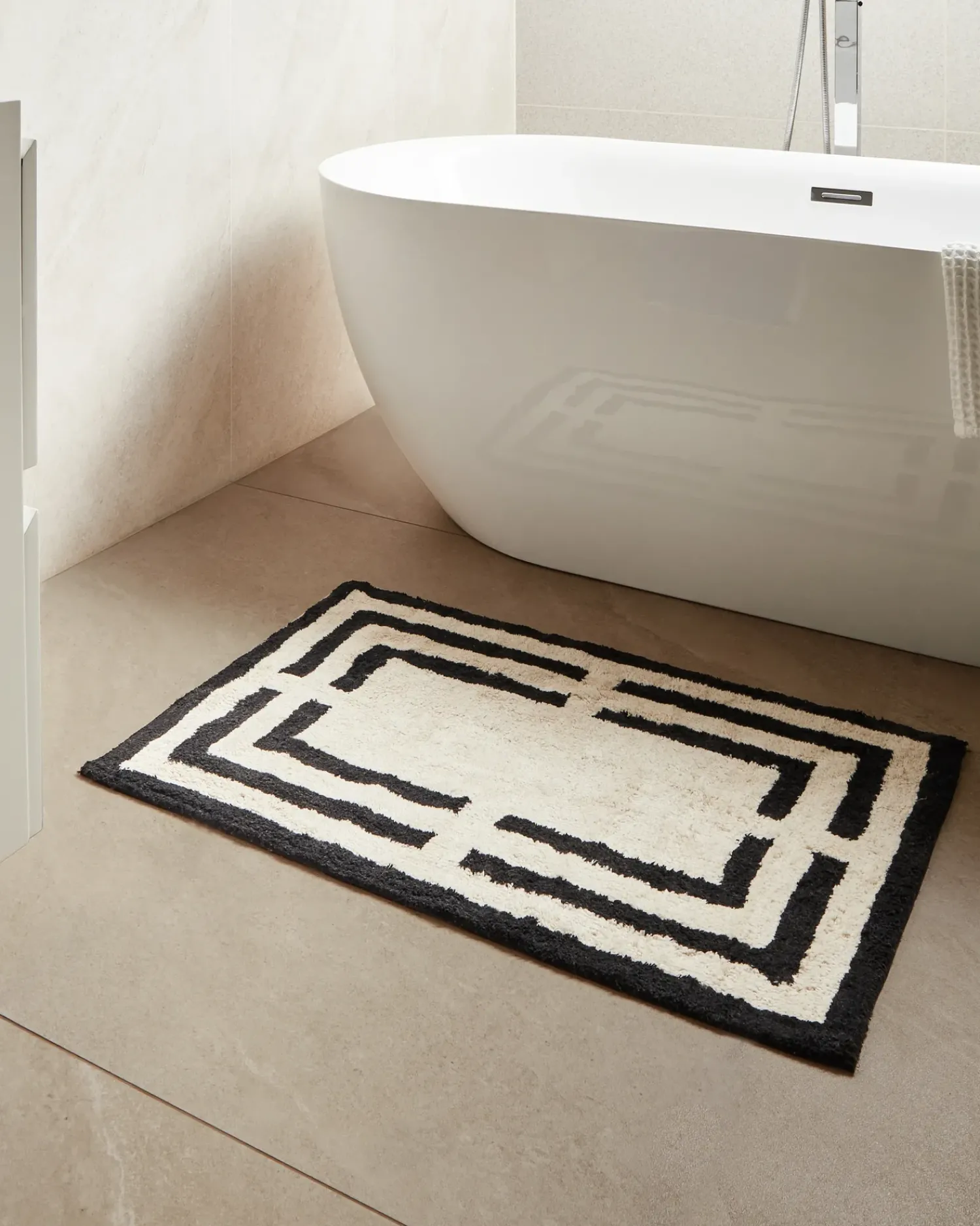 Online Beliani Tappeto da bagno RISALU Nero/Beige 60 x 90 cm Cotone Beige Nero