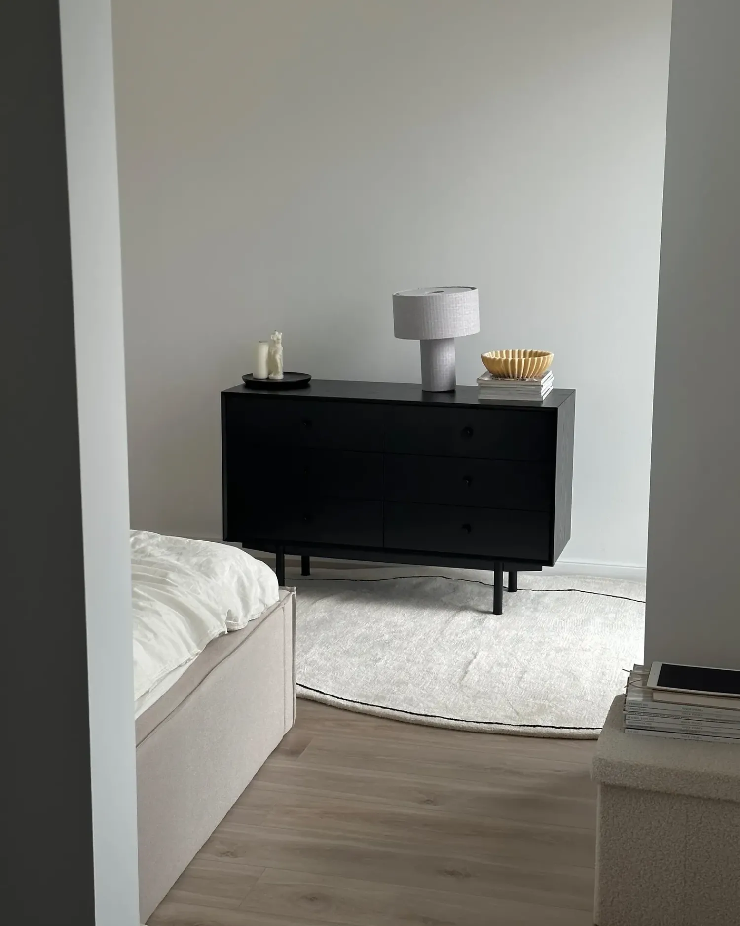 Hot Beliani Tappeto DERA Beige 160 x 230 cm Viscosa Beige Nero
