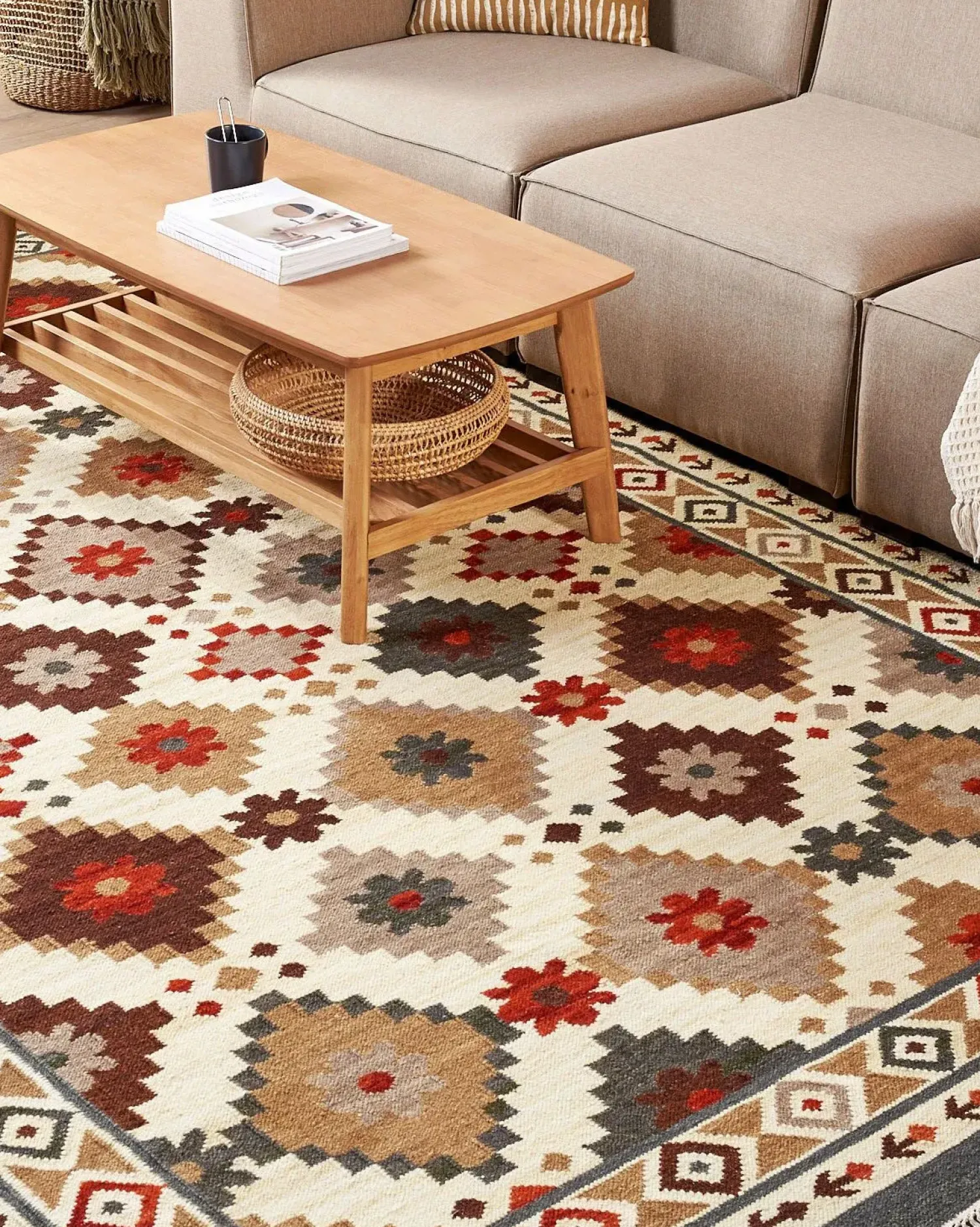 Hot Beliani Tappeto GHUKASAVAN Multicolore Lana Kilim Beige Giallo Rosso Multicolore