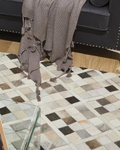 Sale Beliani Tappeto HIRKA Grigio Pelle naturale Beige Grigio Nero