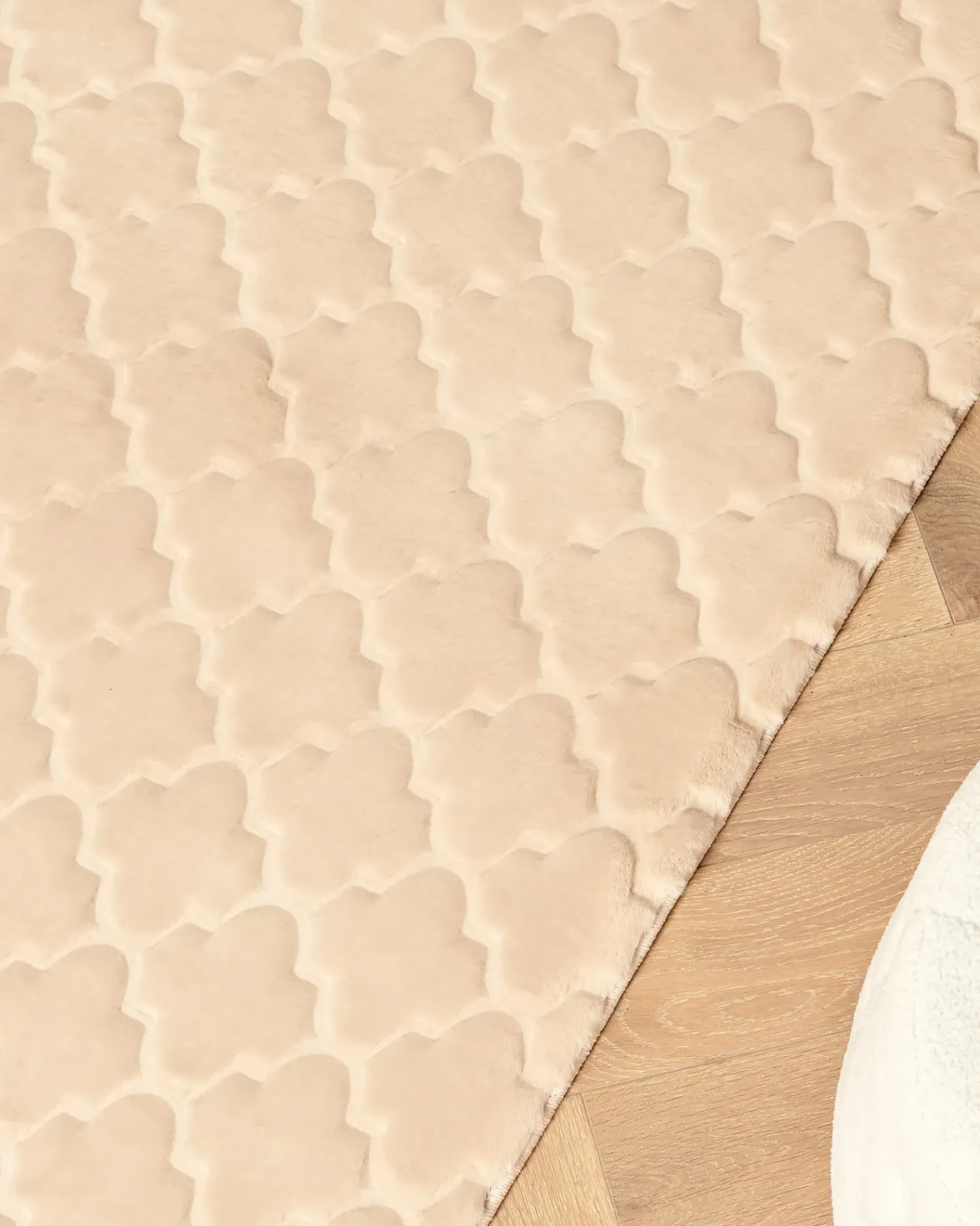 New Beliani Tappeto in pelliccia sintetica GHARO Beige