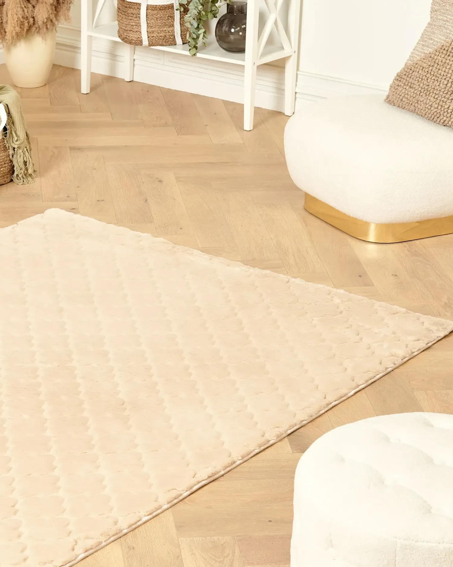 New Beliani Tappeto in pelliccia sintetica GHARO Beige
