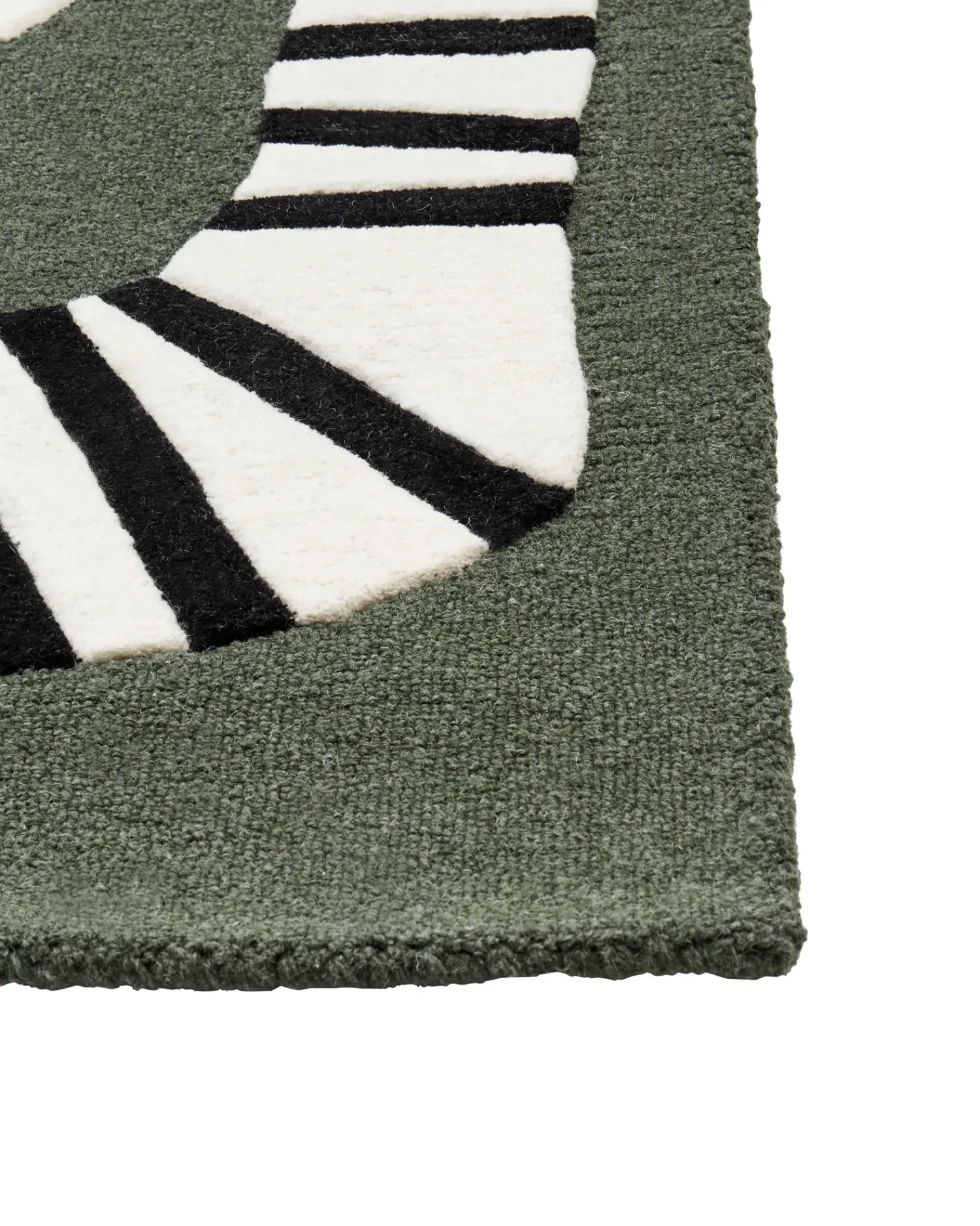 Online Beliani Tappeto OKAPI Verde scuro 160 x 230 cm Bianco Nero Verde