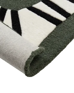 Online Beliani Tappeto OKAPI Verde scuro 160 x 230 cm Bianco Nero Verde