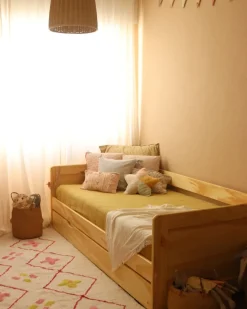 Beliani Tappeto per bambini CAVUS Bianco Cotone Bianco Giallo Rosa