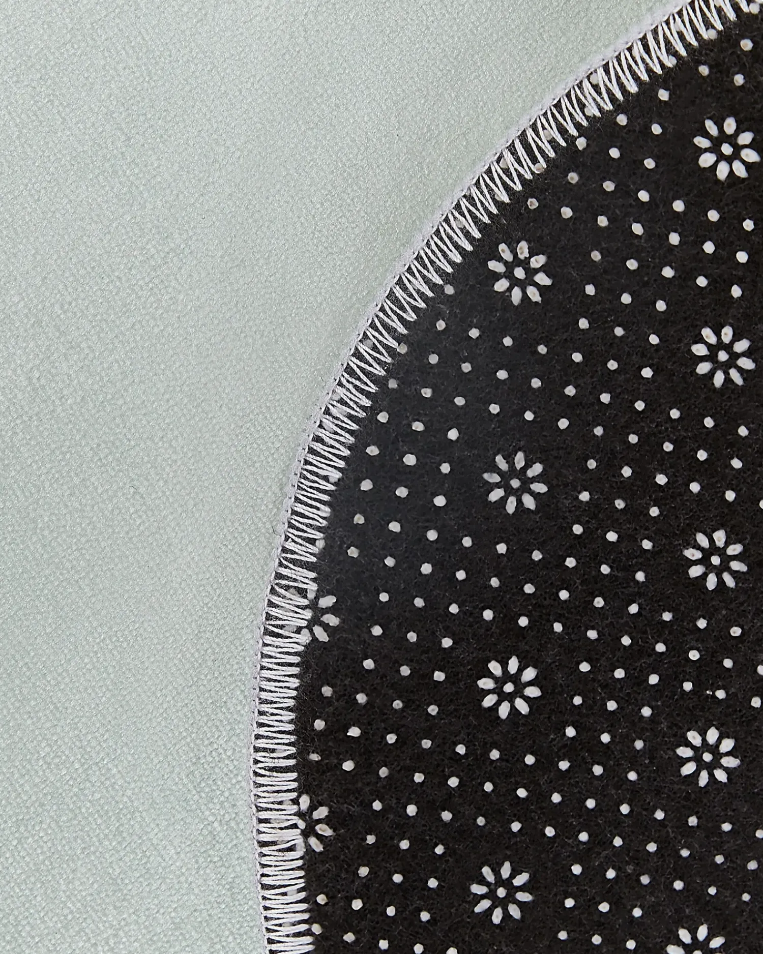 Beliani Tappeto per bambini CUMULUS Verde menta 90 x 120 cm Bianco Verde Nero