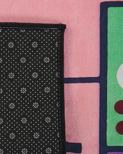 Beliani Tappeto per bambini HONAZ Rosa 80 x 150 cm Multicolore Rosa
