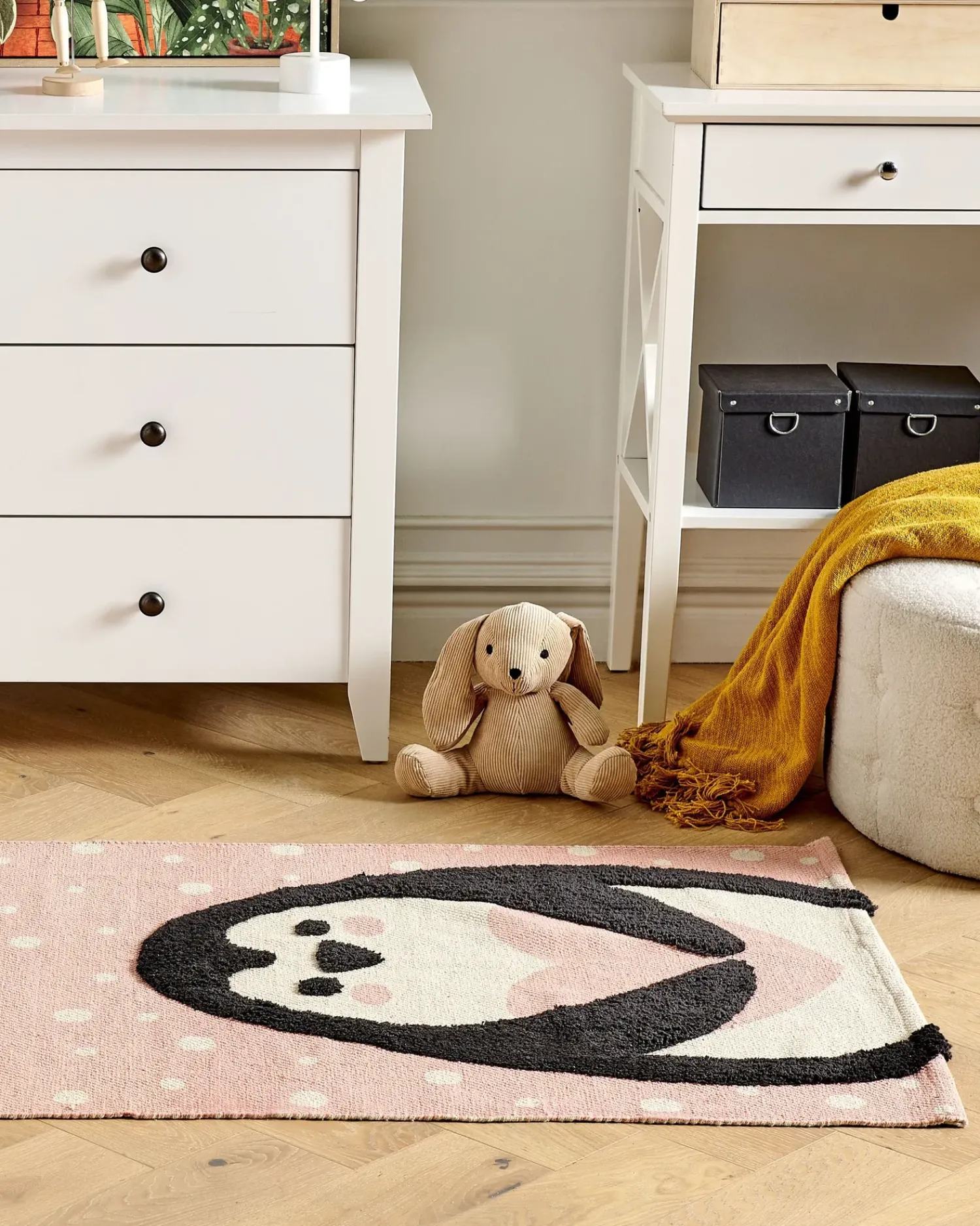 New Beliani Tappeto per bambini PENGKOL Rosa 80 x 150 cm Cotone Bianco Nero Rosa