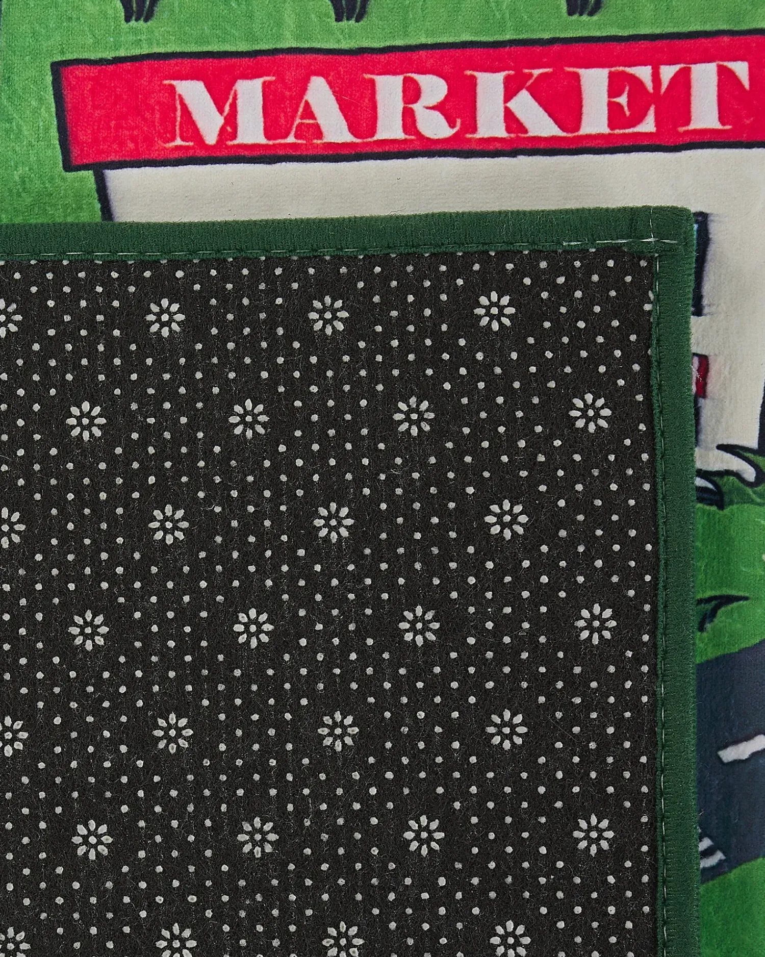 Sale Beliani Tappeto per bambini TUTAK Verde 80 x 150 cm Verde Multicolore