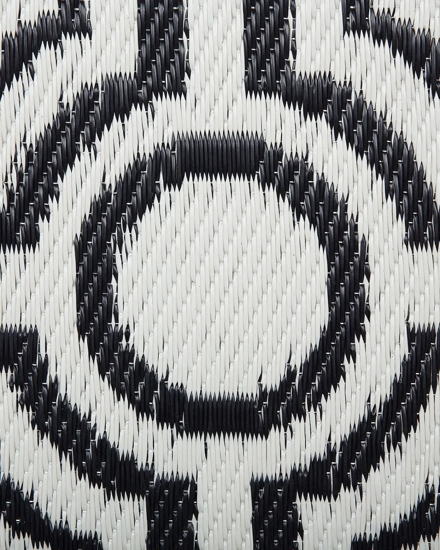 Outlet Beliani Tappeto per esterni BIDAR Nero 90 x 180 cm Reversibile Bianco Nero