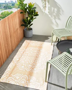 Online Beliani Tappeto per esterni KARWAR Beige 80 x 150 cm Beige Bianco