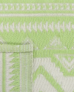 Beliani Tappeto per esterni NAGPUR Verde chiaro 120 x 180 cm Bianco Verde