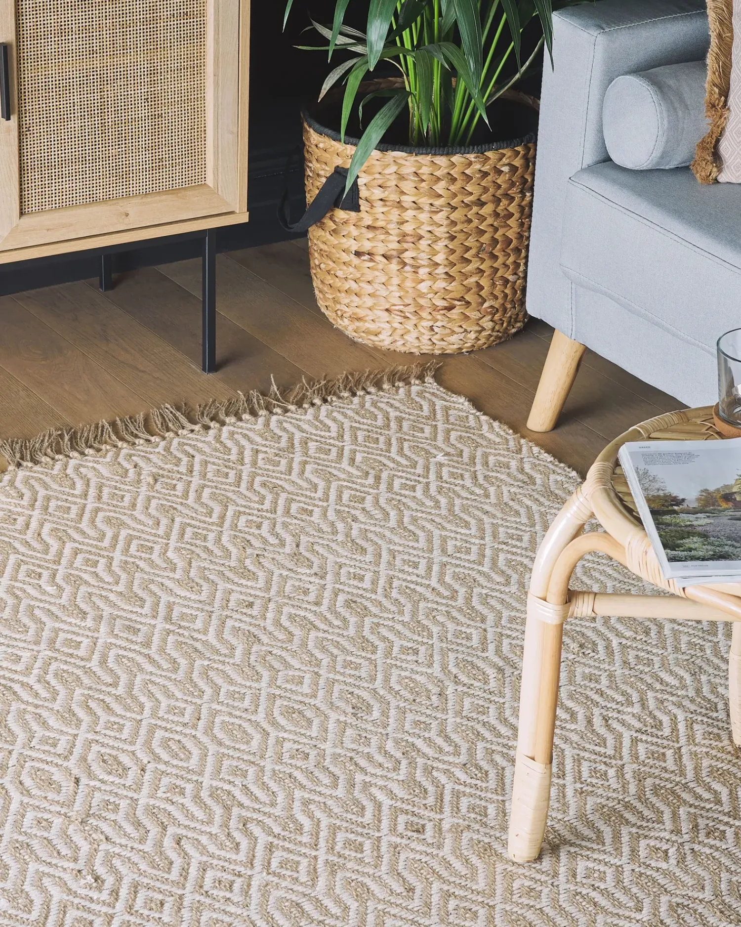 Beliani Tappeto POZANTI Iuta Beige
