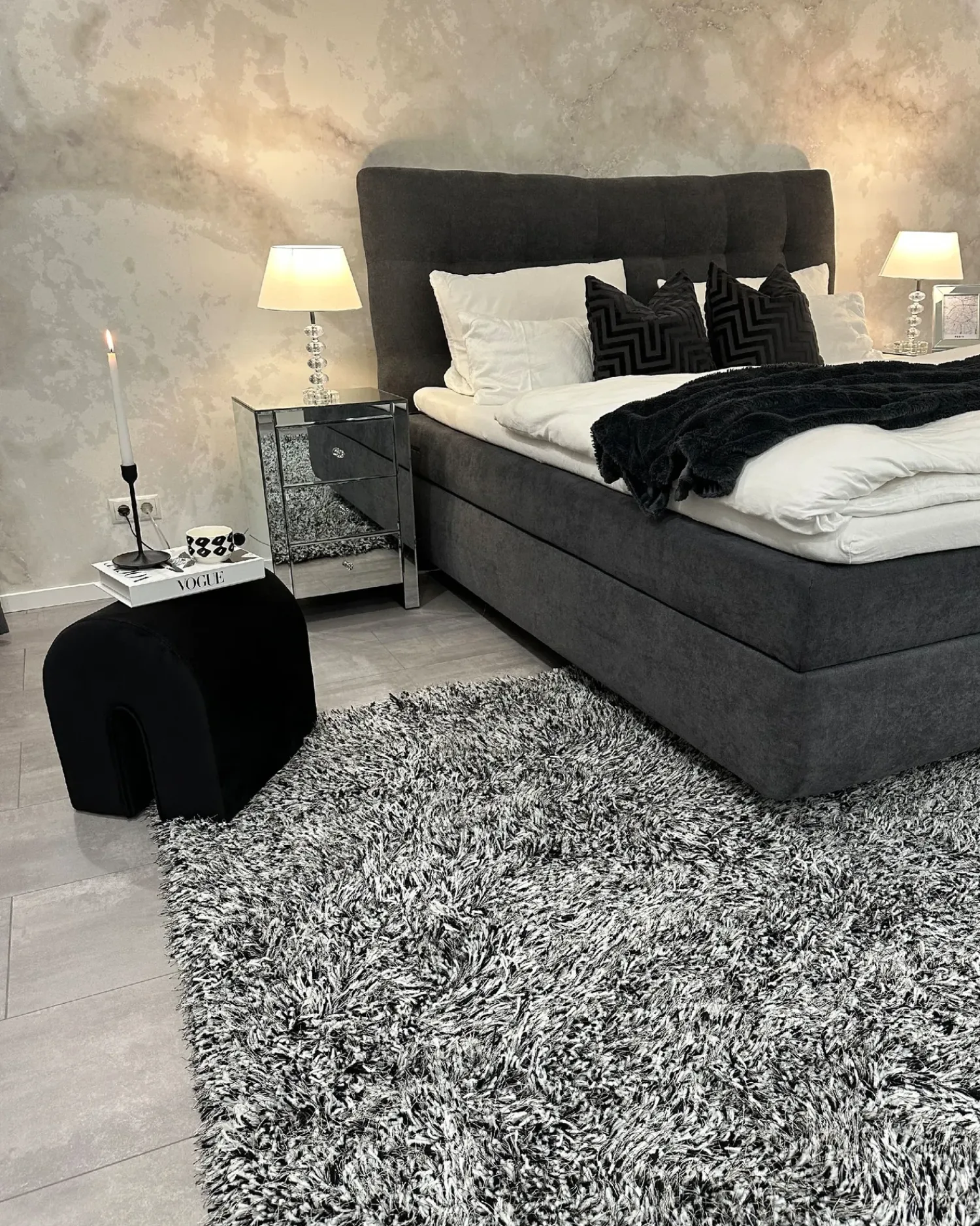 Hot Beliani Tappeto Shaggy CIDE Nero/Bianco Bianco Nero
