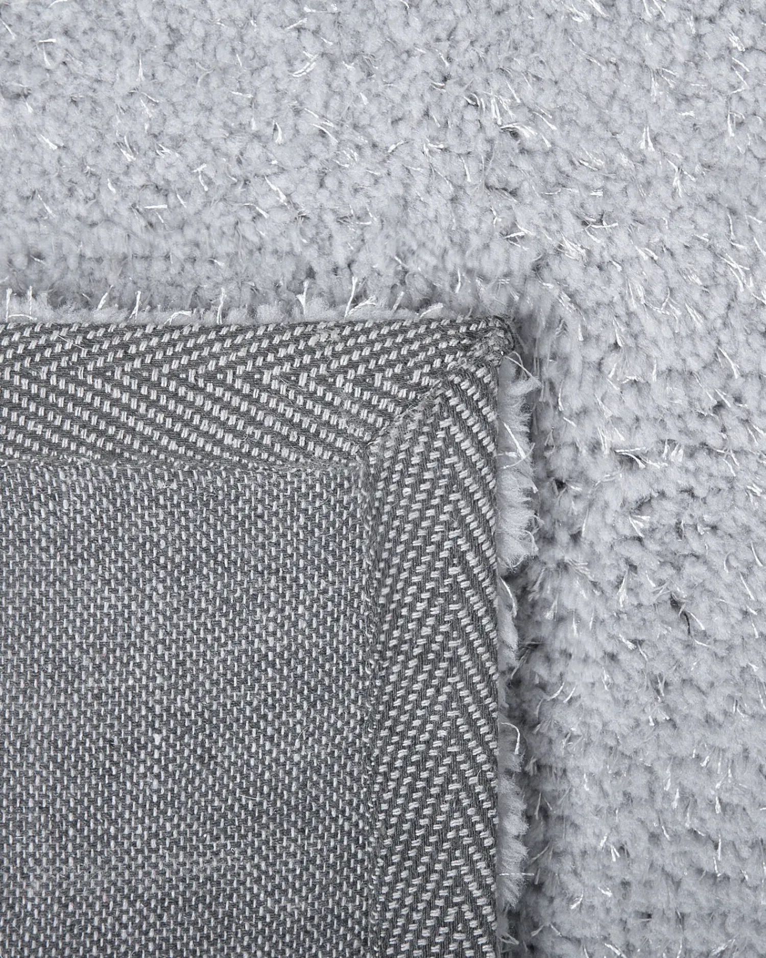 Outlet Beliani Tappeto Shaggy DEMRE chiaro Grigio
