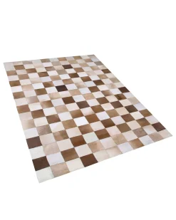 Beliani Tappeto SOLMAZ Beige 140 x 200 cm Pelle naturale Beige Marrone