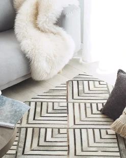 Best Beliani Tappeto TEKIR Beige 140 x 200 cm Pelle naturale Beige Grigio Nero