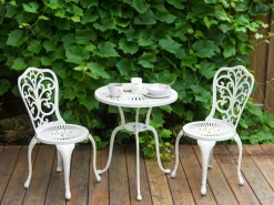 Outlet Beliani Tavolino Bistrot DASCIO 61 cm 61 cm Metallo sporco Bianco