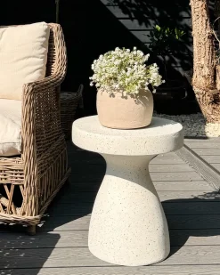 Beliani Tavolino BIVIERE 39 cm 39 cm Effetto terrazzo Terrazzo Bianco