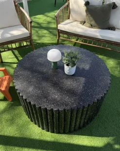 Sale Beliani Tavolino da caffè POZZA II 106 cm 106 cm Effetto terrazzo Terrazzo Nero