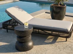 Clearance Beliani Tavolino FALIRO 37 cm 37 cm Effetto terrazzo Terrazzo Nero