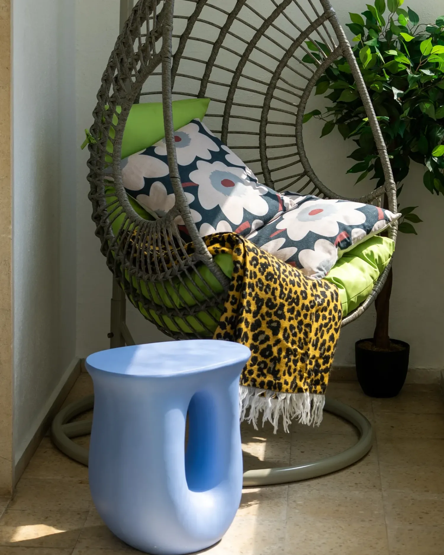 Clearance Beliani Tavolino IDRO 42 cm 28 cm Blu