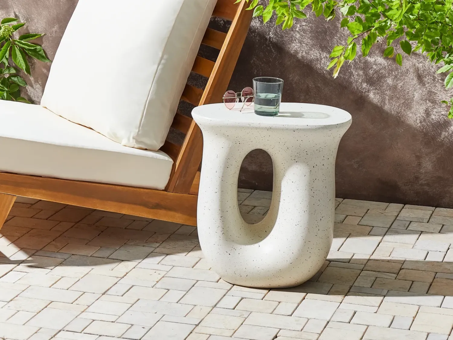Discount Beliani Tavolino IDRO 42 cm 28 cm Effetto terrazzo Terrazzo Bianco