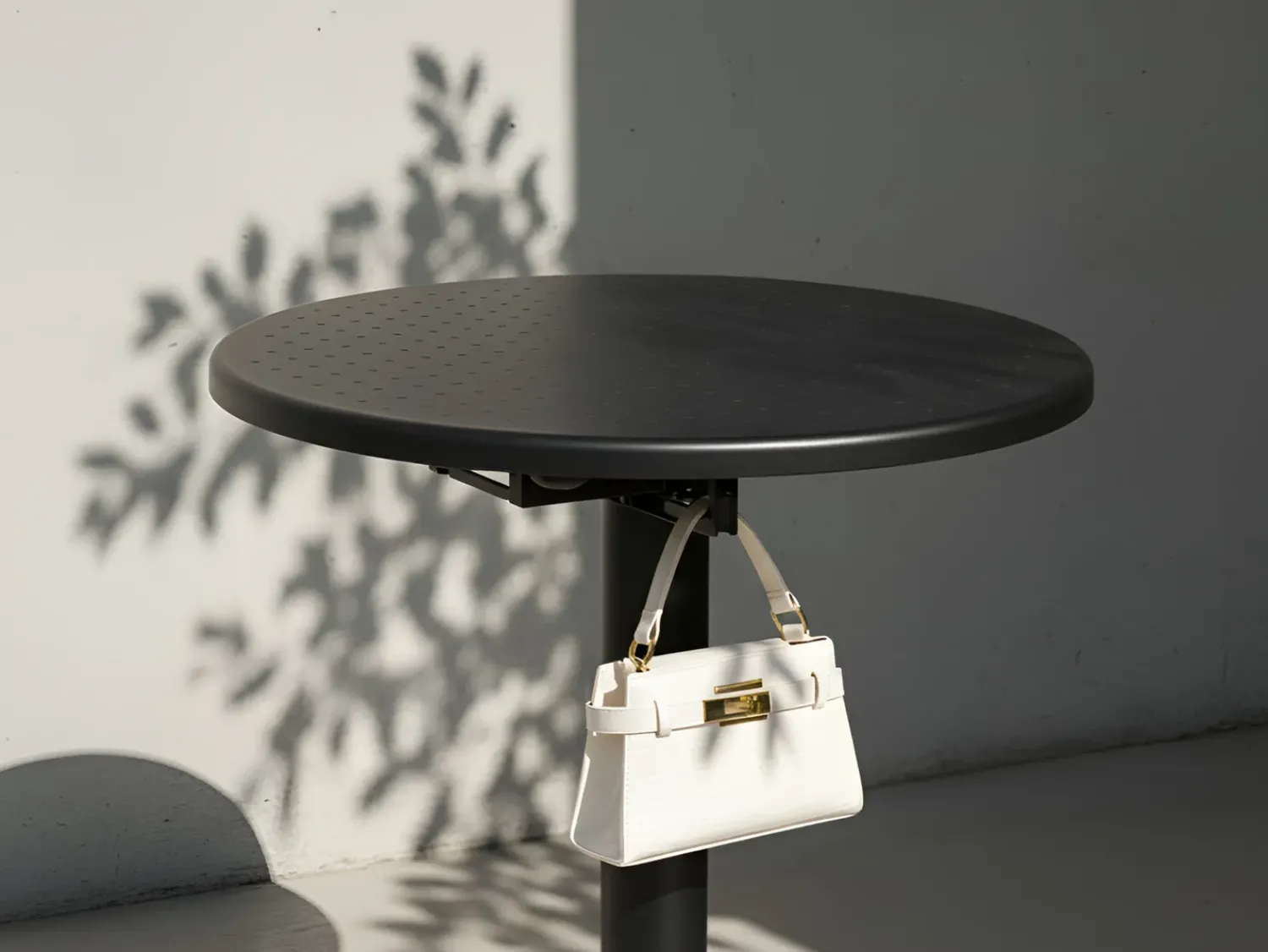 Online Beliani Tavolo da bar da giardino LEGRENA 60 cm 60 cm Nero
