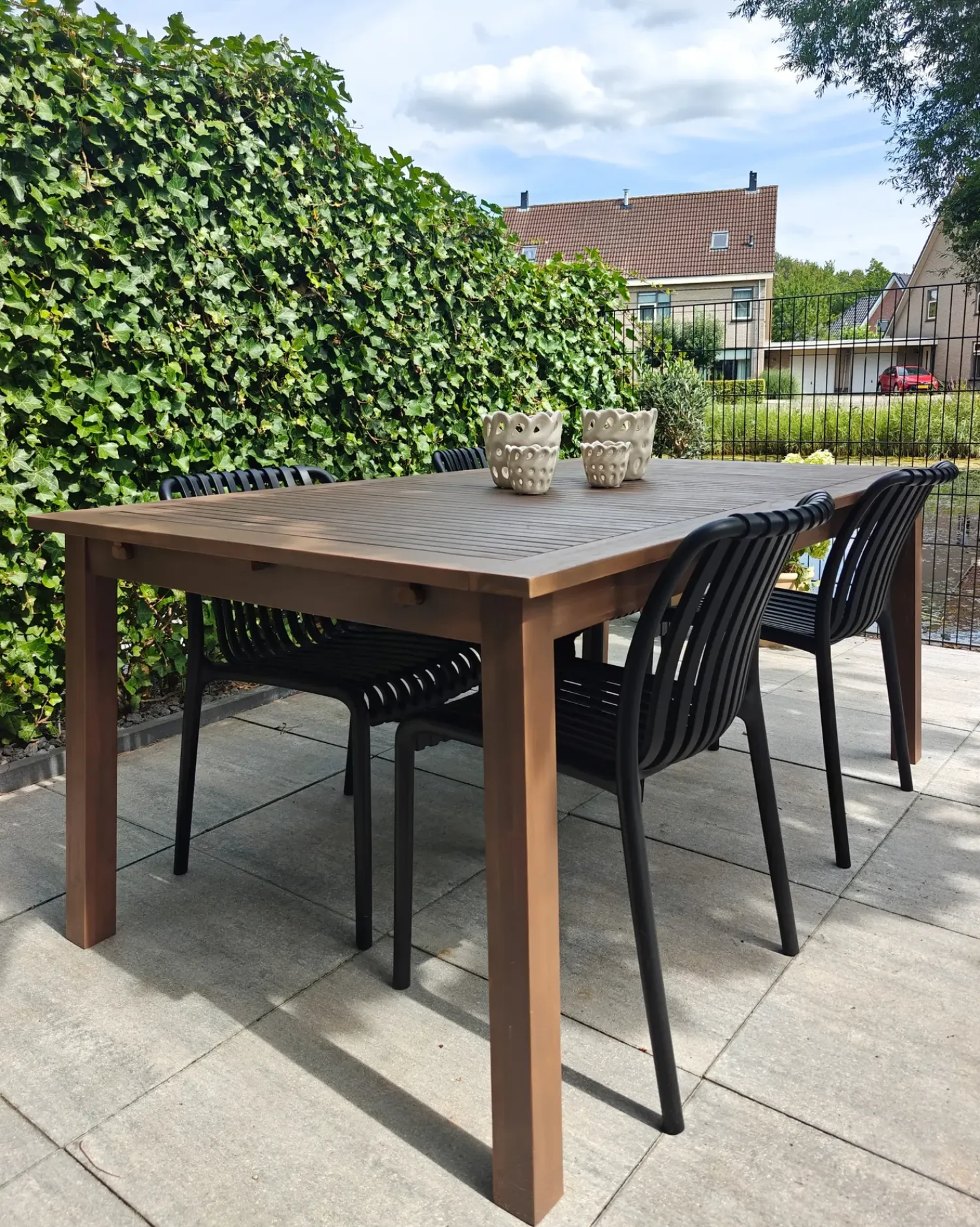 Sale Beliani CESANA 180/240 cm 100 cm Legno d'acacia scuro Marrone