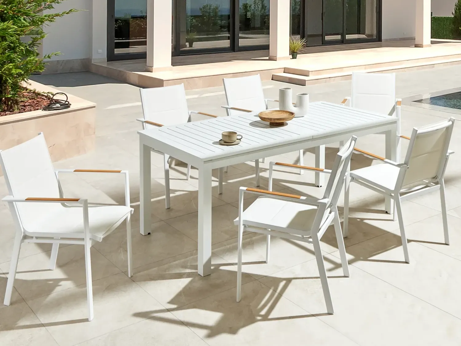 Best Beliani Tavolo da pranzo allungabile da giardino SKALOMA 180/240 cm 90 cm Metallo Bianco
