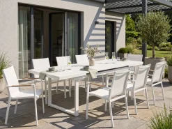 Beliani Tavolo da pranzo allungabile da giardino VALCANETTO 180/240 cm 90 cm Metallo Bianco