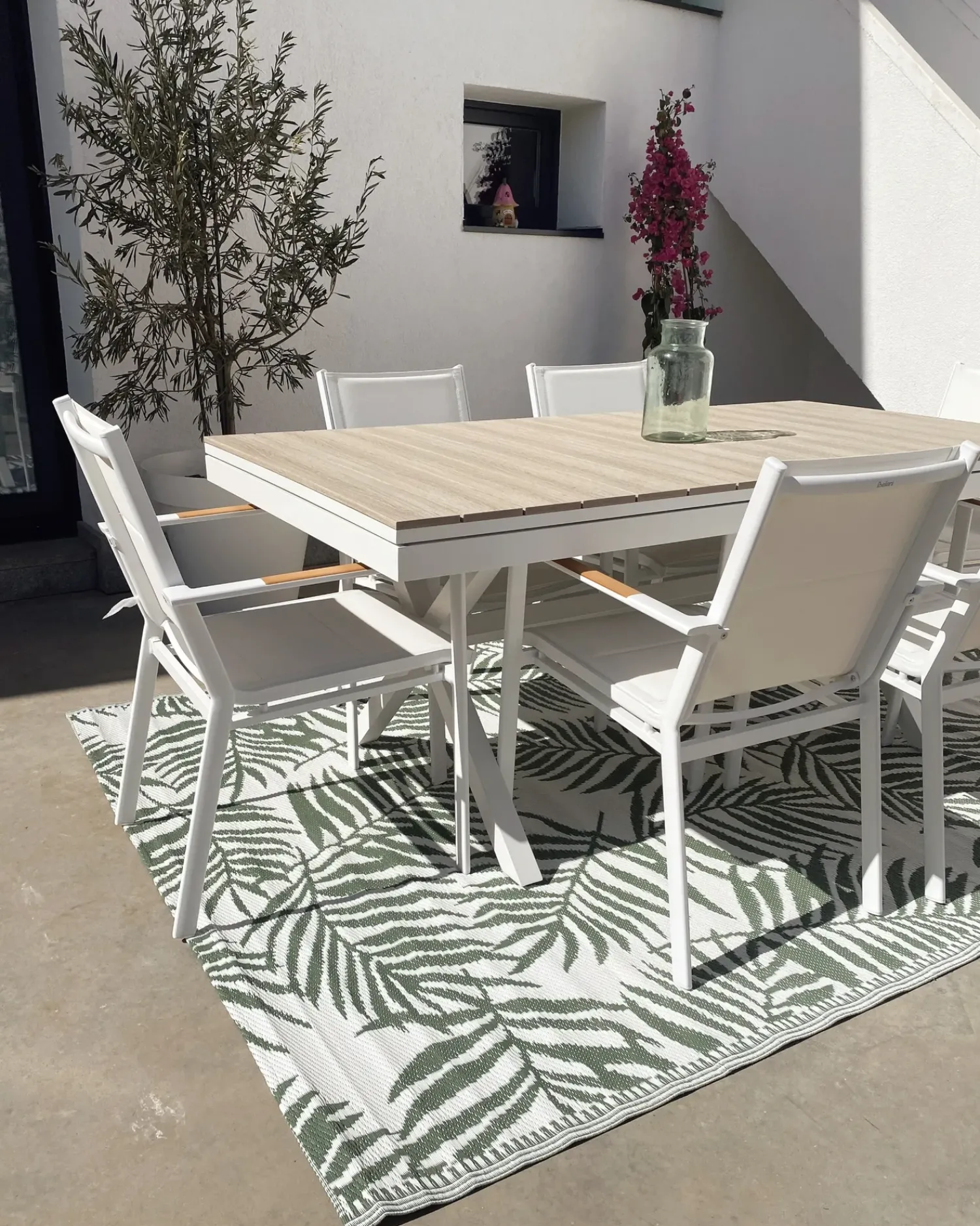 Sale Beliani Tavolo da pranzo allungabile da giardino FANES 184/242 cm 90 cm Metallo Bianco Bianco Marrone