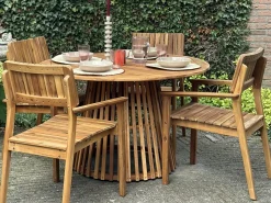 Outlet Beliani AGELLO 120 cm 120 cm Legno d'acacia Marrone