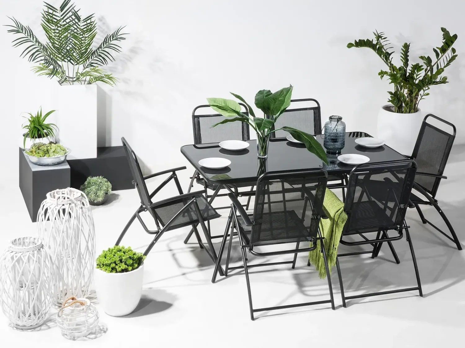 Sale Beliani LIVO 140 cm 80 cm Vetro Nero