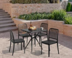 Clearance Beliani Tavolo da pranzo da giardino PIAVE 70 cm 70 cm Nero
