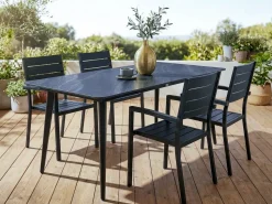 Outlet Beliani Tavolo da pranzo da giardino RODALLO 160 cm 90 cm Pietra Marmo Nero
