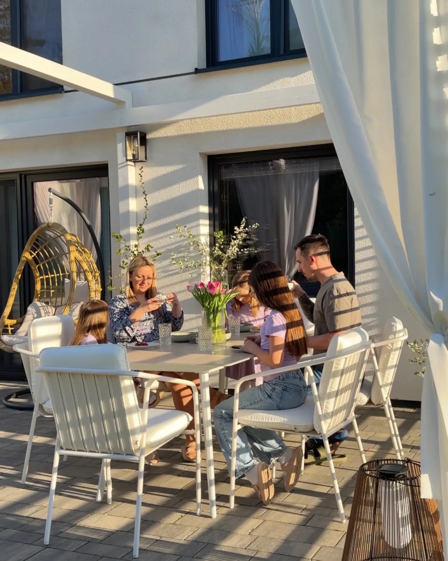 Best Beliani Tavolo da pranzo da giardino RODALLO 160 cm 90 cm Pietra Effetto travertino Bianco Beige